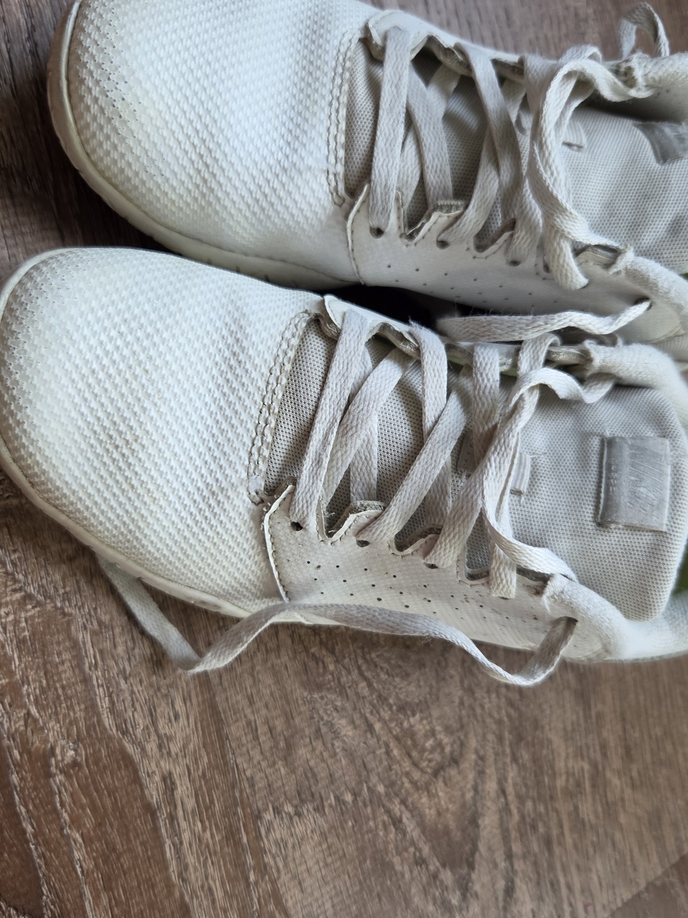 Kids Cheer Shoes-Lace-Up Sneakers in Off-White